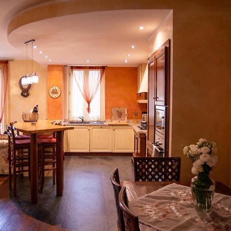 La Casolicchia Di Arona Bagian luar foto