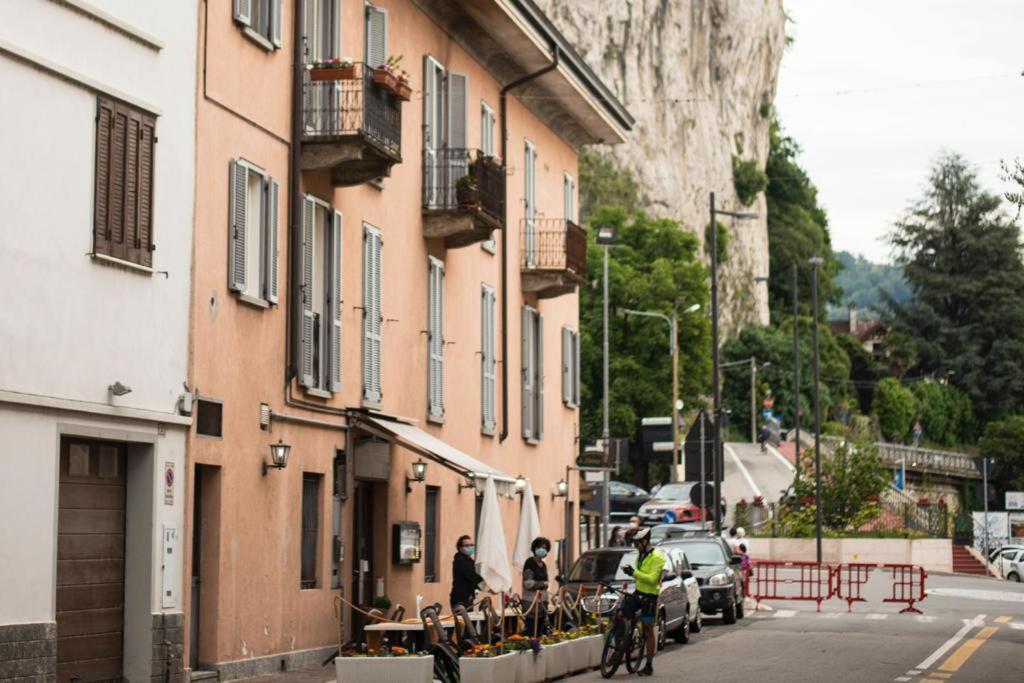 La Casolicchia Di Arona Bagian luar foto